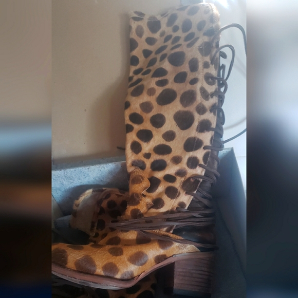 Steve Madden Freebirds - Picture 1 of 6